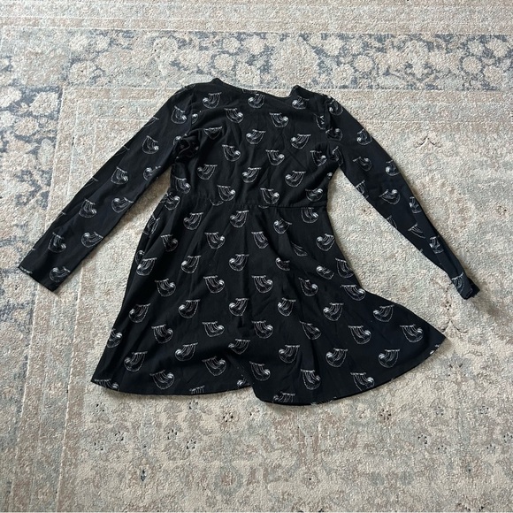 Cat and Jack XL 14-16 Black Long Sleeve Dress sloth pattern PERFECT CONDITION - Picture 6 of 7